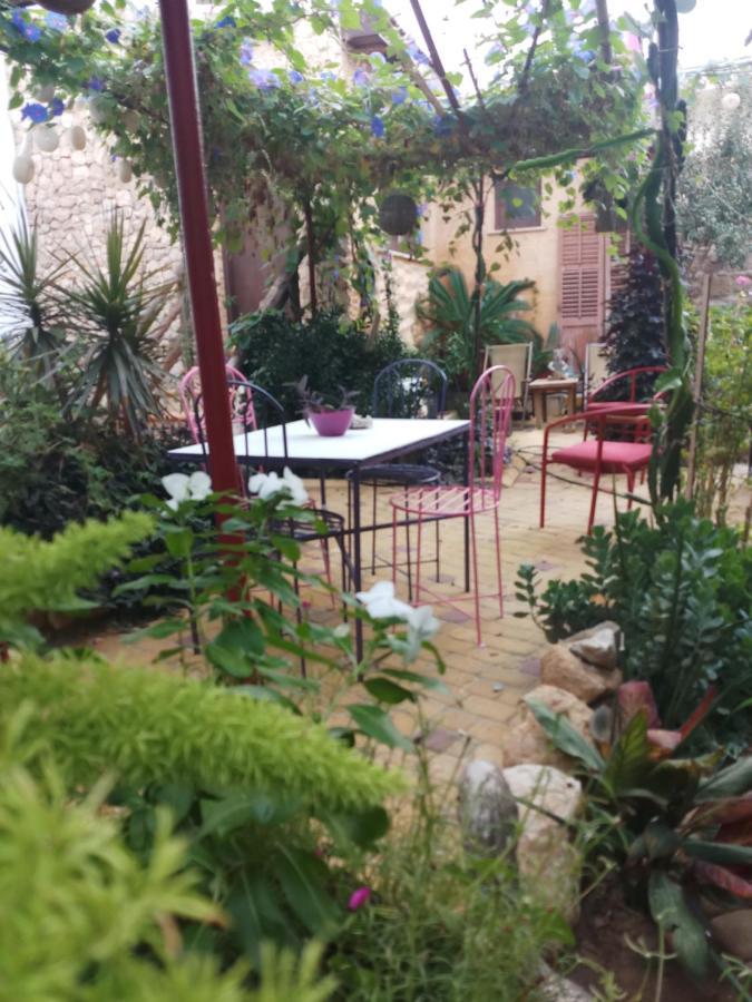 Mystery Garden Guest House 法马古斯塔 外观 照片