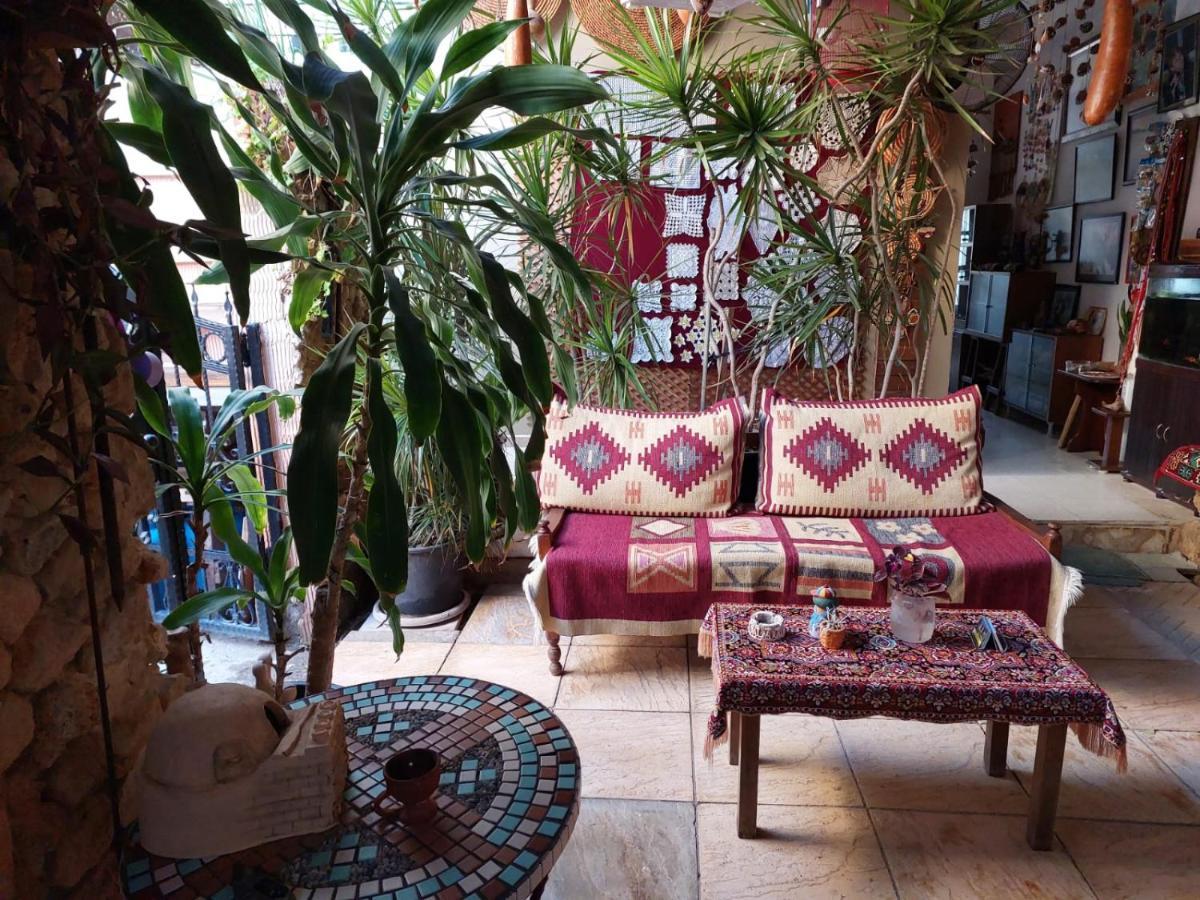 Mystery Garden Guest House 法马古斯塔 外观 照片